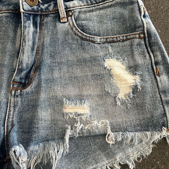 Bullhead high-rise Jean short size 5 - Picture 7 of 10